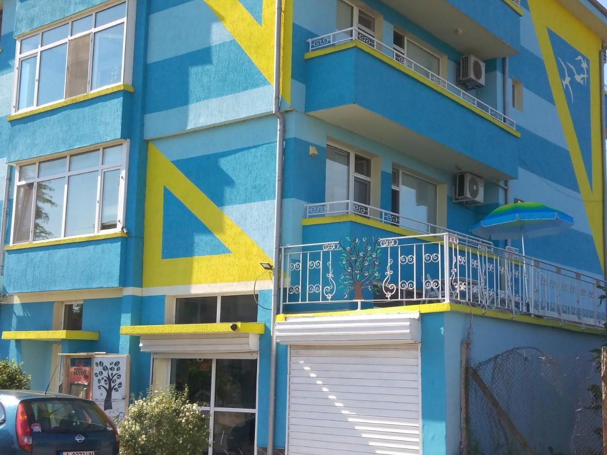 Къща За Гости Синьо Лято Pomorie Exterior photo